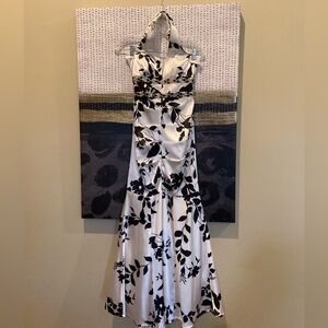 Bee Darlin Mermaid Style Formal Gown